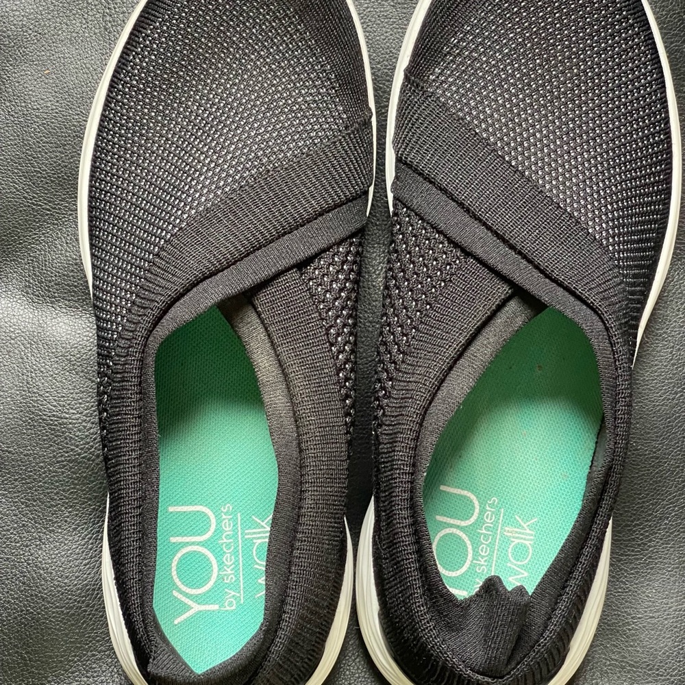 Sketchers You Walk. Size 8.5, New With Out Tags - image 1